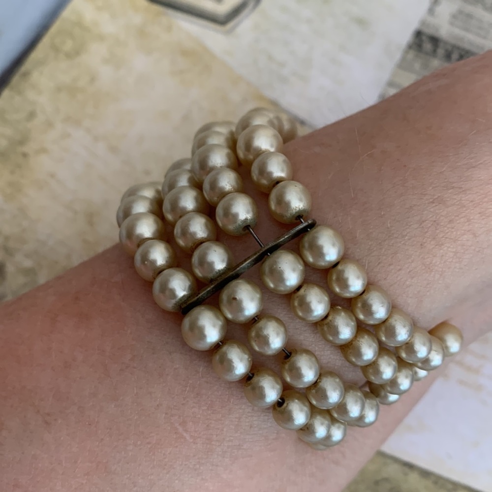 Gorgeous Vintage Wire Wrapped Faux Pearl Bracelet Wedding Jewelry Sophisticated